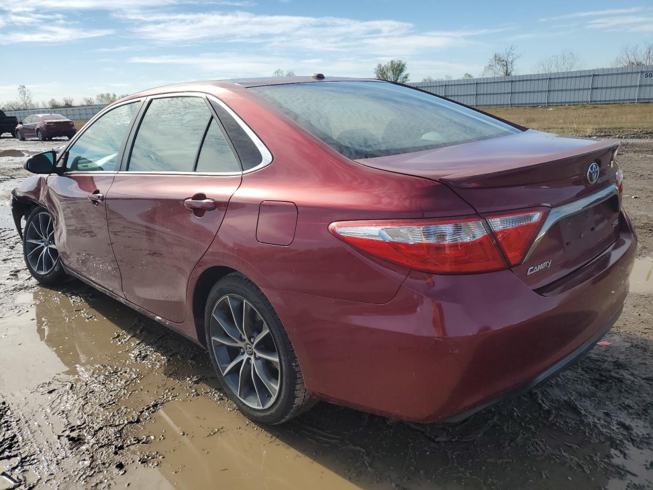 2015 Toyota Camry VIN 4T1BF1FK8FU941019 Copart auction photo, front end / minor dent/scratches damage thumbnail 2