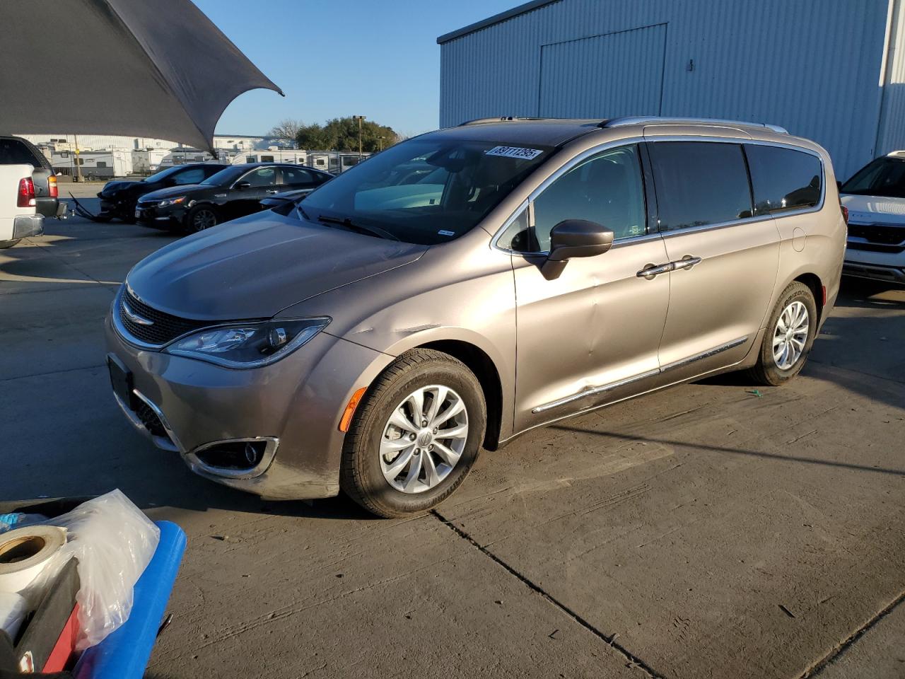 2018 Chrysler Pacifica VIN 2C4RC1BG7JR292770
