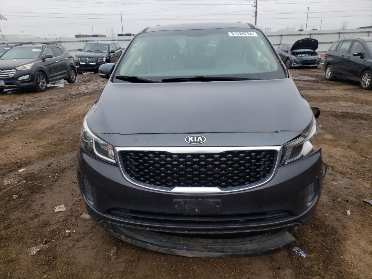 2017 KIA Sedona VIN KNDMB5C19H6329091 Copart auction photo, side / front end damage thumbnail 5