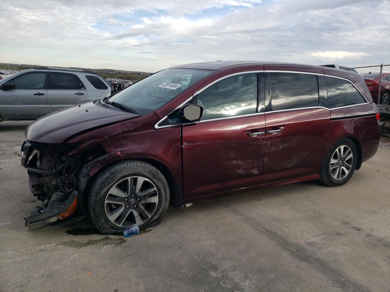 2016 Honda Odyssey VIN 5FNRL5H99GB145631