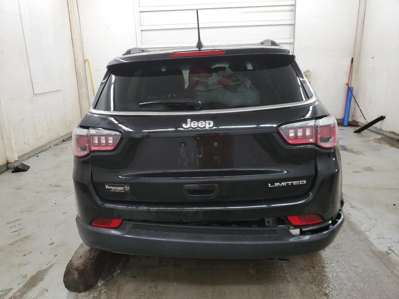 2020 Jeep Compass VIN 3C4NJCCB3LT152749 Copart auction photo, rear end / undercarriage damage thumbnail 6