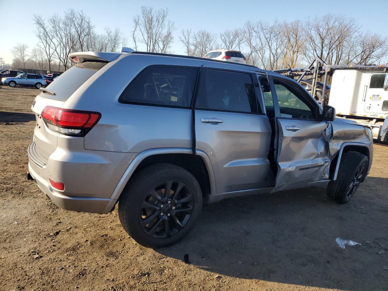 2019 Jeep Grand Cherokee VIN 1C4RJFAG2KC671531 Copart auction photo, side / front end damage thumbnail 3