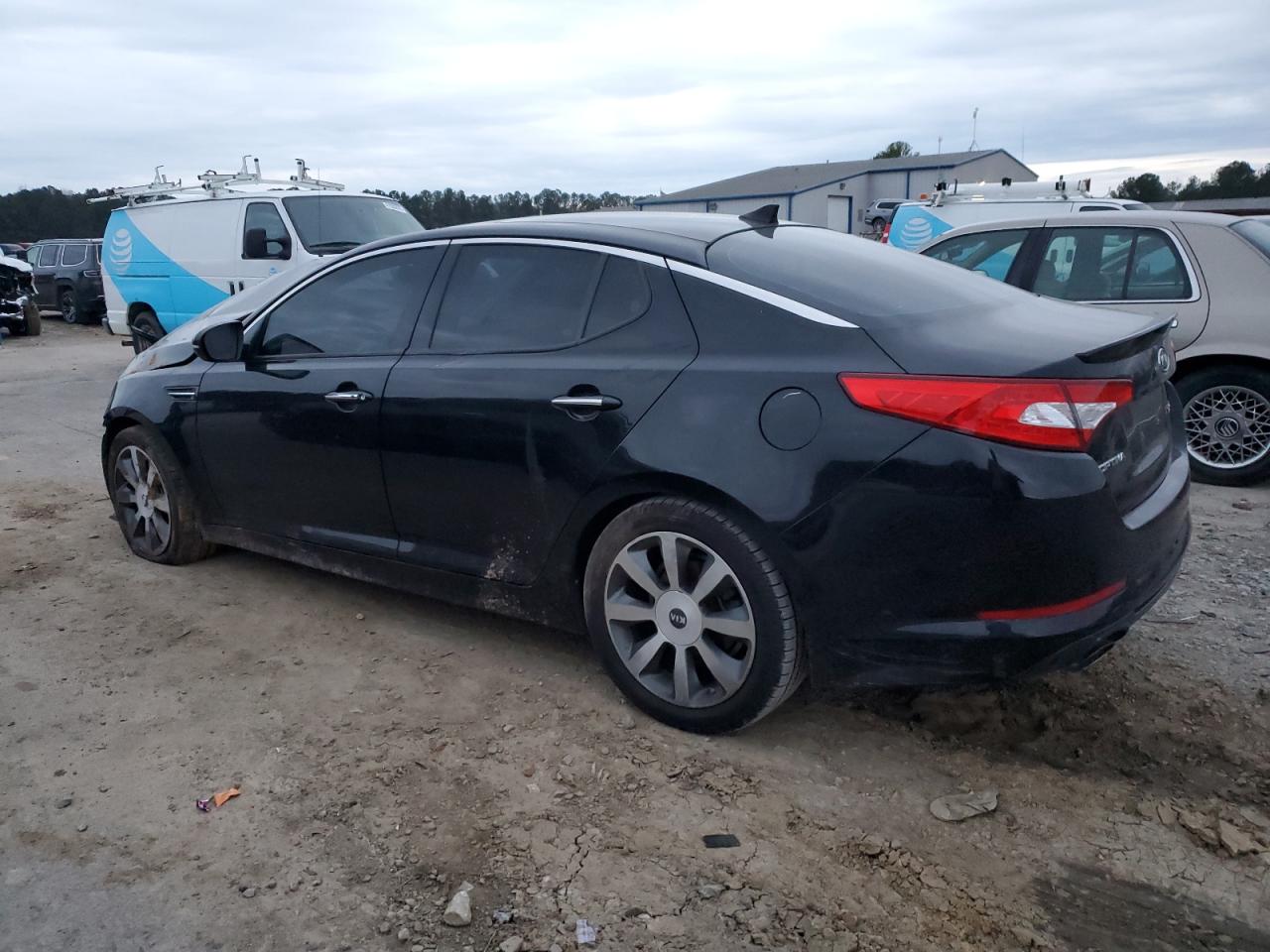 2012 KIA Optima VIN 5XXGR4A68CG051652 Copart auction photo, front end / side damage thumbnail 2