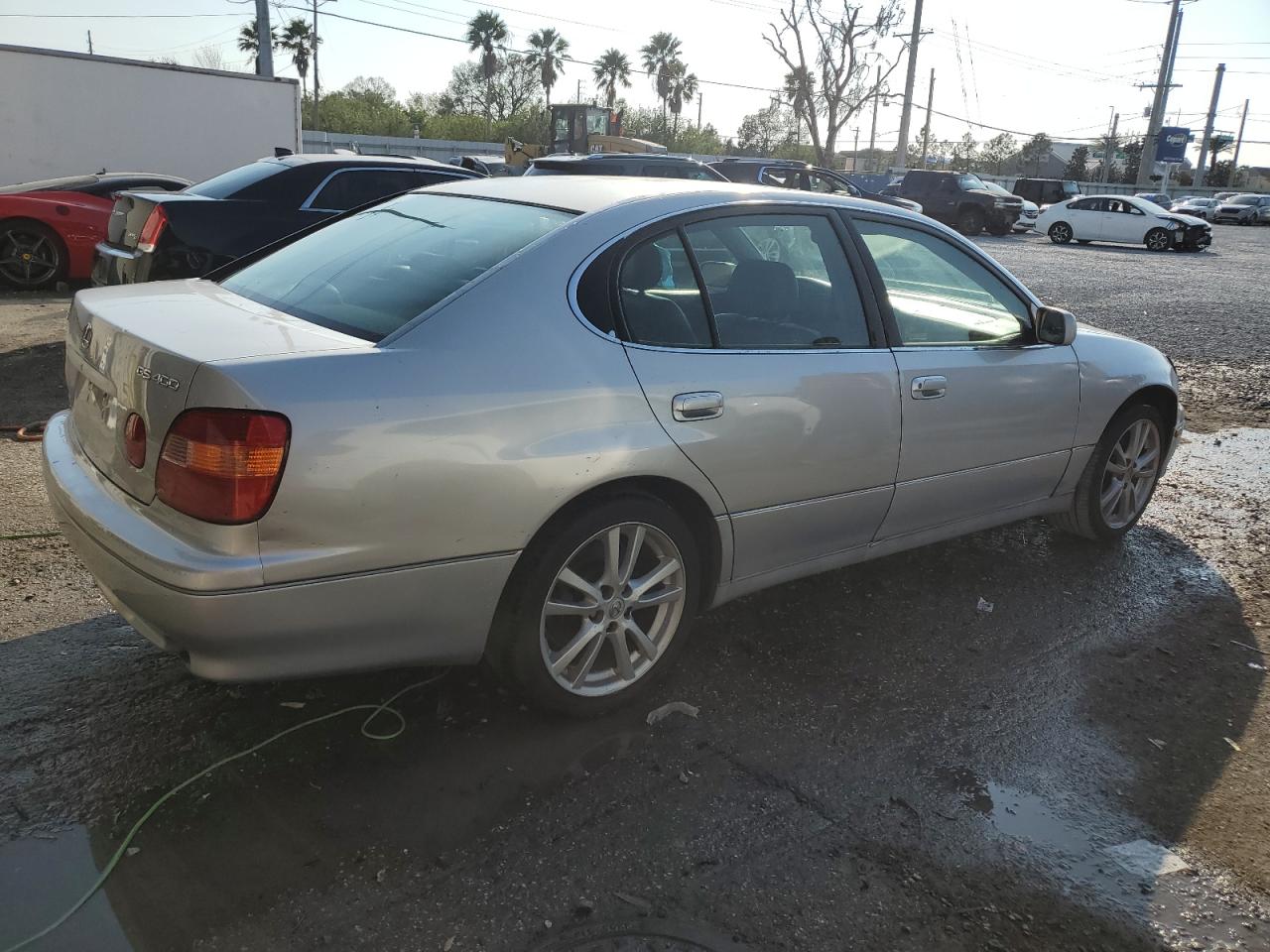 1998 Lexus GS VIN JT8BH68X1W0004670 Copart auction photo, vandalism damage thumbnail 3