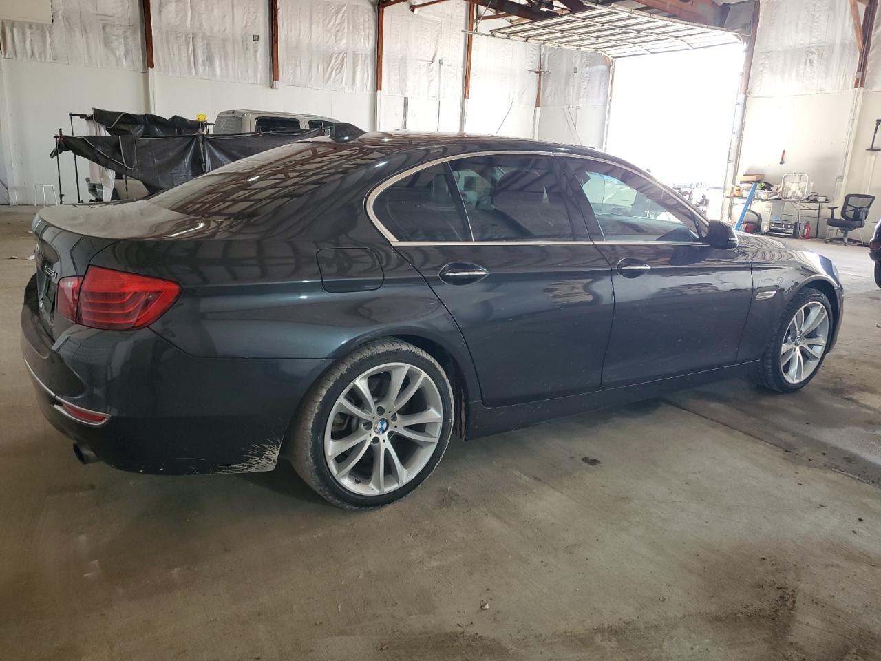 2016 BMW 5er VIN WBA5B3C5XGG260204 Copart auction photo, front end damage thumbnail 3