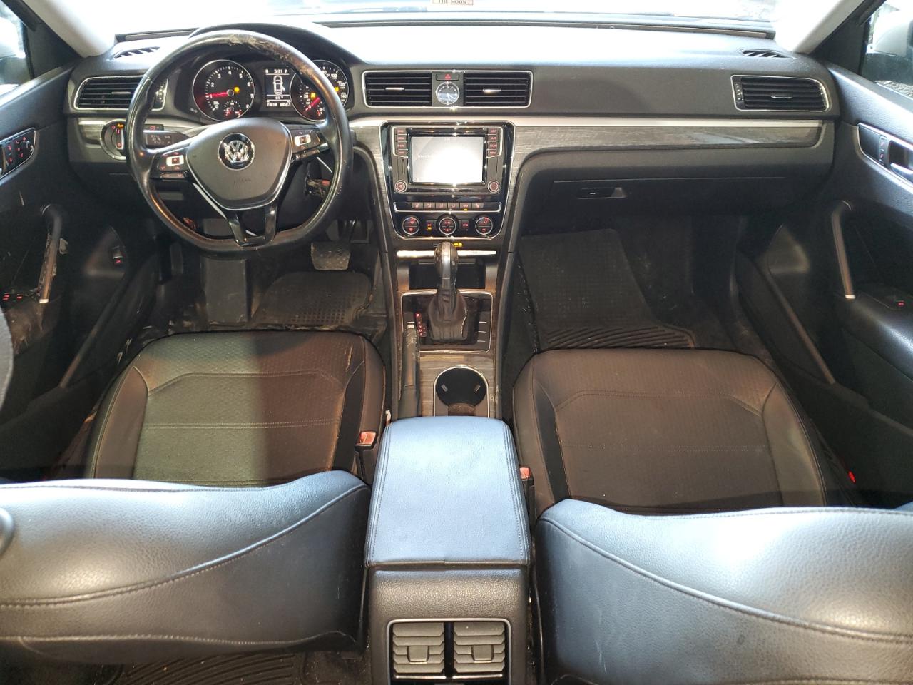 2016 Volkswagen Passat VIN 1VWBT7A30GC019400 Copart auction photo, front end / side damage thumbnail 8