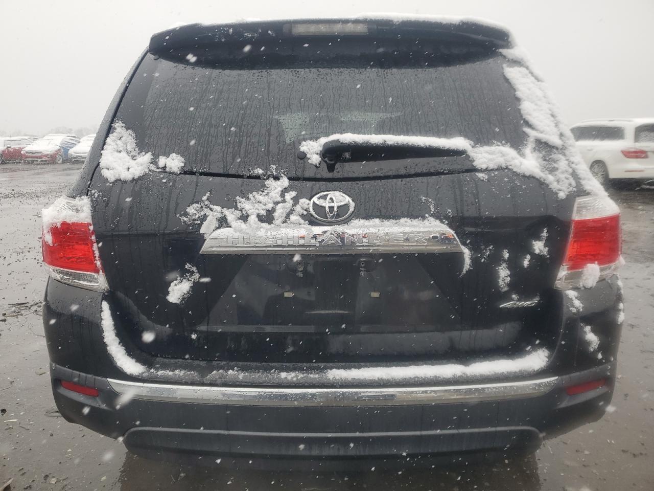 2012 Toyota Highlander VIN 5TDBK3EH9CS161306 Copart auction photo, front end / frame damage damage thumbnail 6