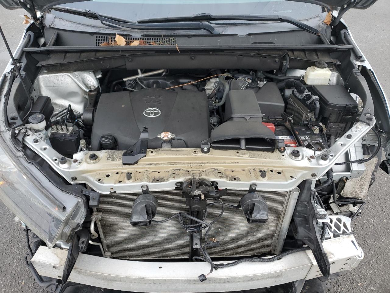 2019 Toyota Highlander VIN 5TDJZRFH0KS567076 Copart auction photo, rear end / front end damage thumbnail 12
