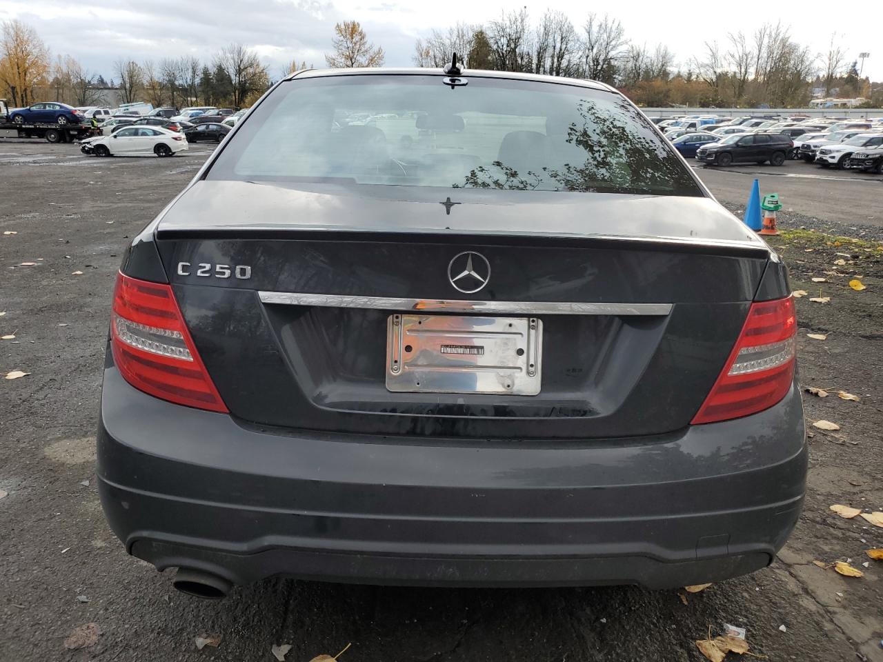 2013 Mercedes-Benz C-klasse VIN WDDGF4HB7DA789103 Copart auction photo, side / front end damage thumbnail 6
