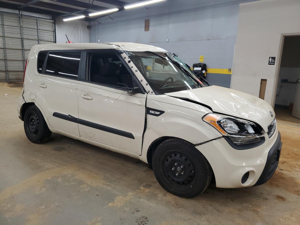 2012 KIA Soul VIN KNDJT2A51C7421111 Copart auction photo, all over damage thumbnail 4