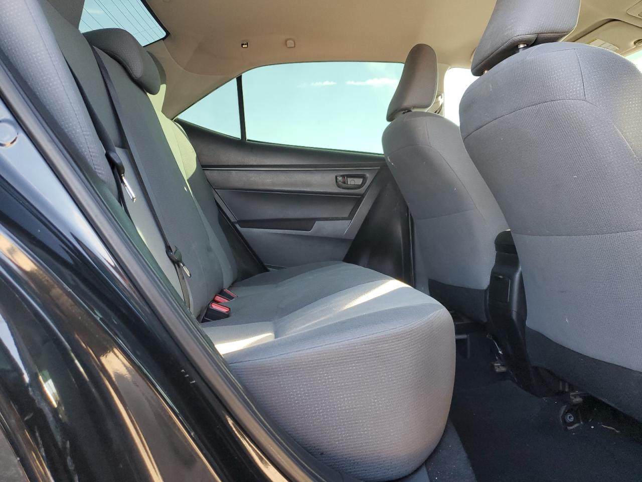 2015 Toyota Corolla VIN 5YFBURHE3FP264376 Copart auction photo, rear end / minor dent/scratches damage thumbnail 11