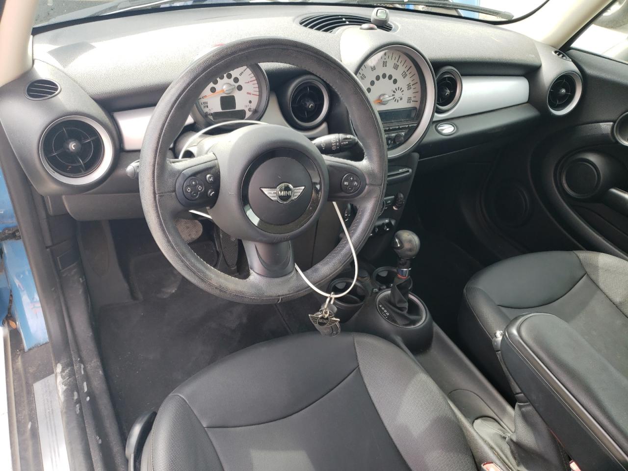 2013 MINI Cooper VIN WMWSU3C58DT690264 Copart auction photo, front end / minor dent/scratches damage thumbnail 8