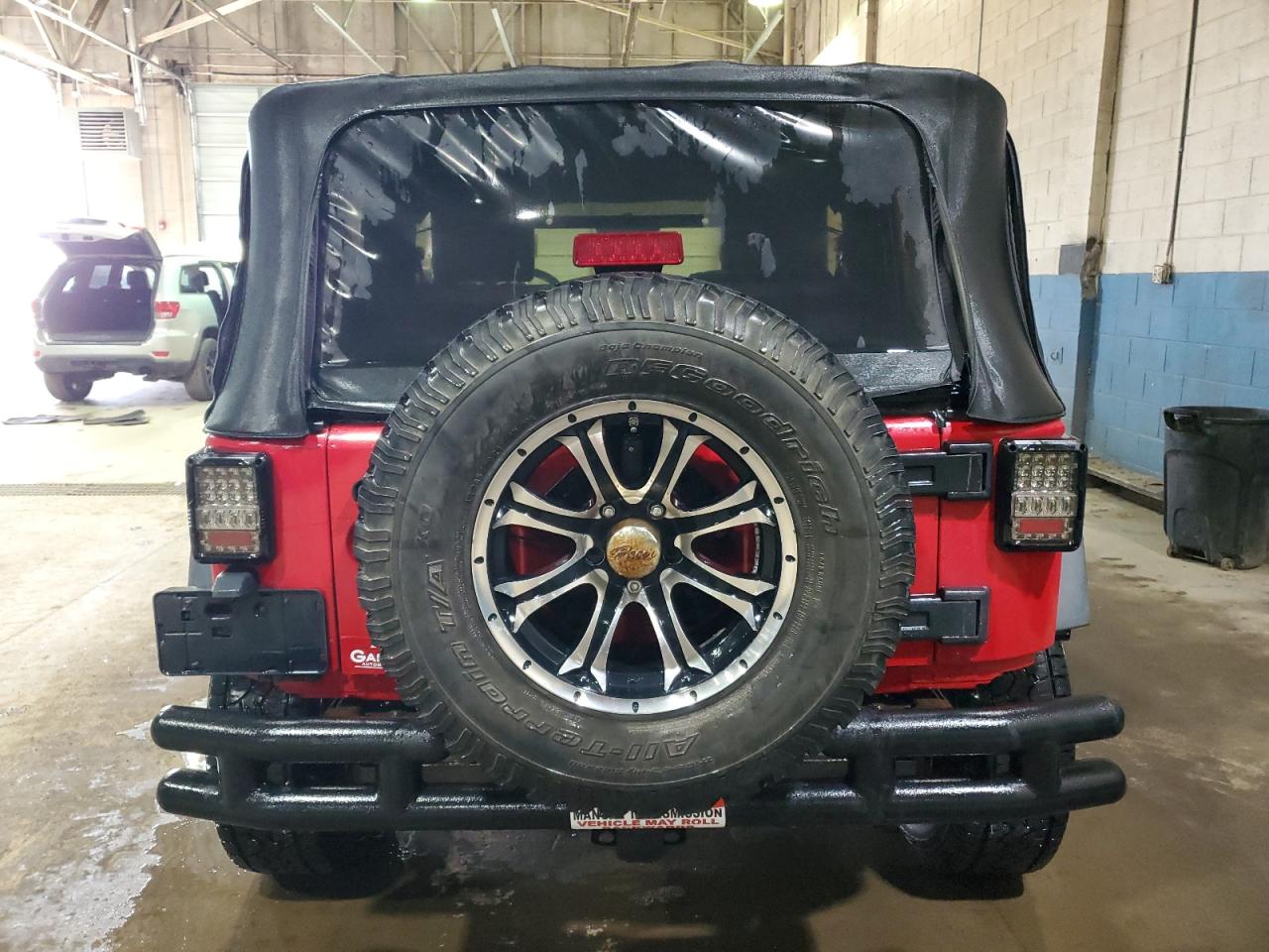2009 Jeep Wrangler VIN 1J4FA24189L768904 Copart auction photo, undercarriage damage thumbnail 6