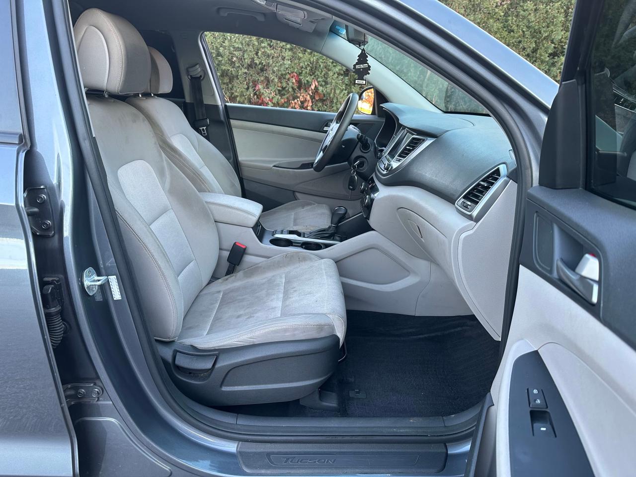 2018 Hyundai Tucson VIN KM8J33A45JU690414 Copart auction photo, normal wear / minor dent/scratches damage thumbnail 5