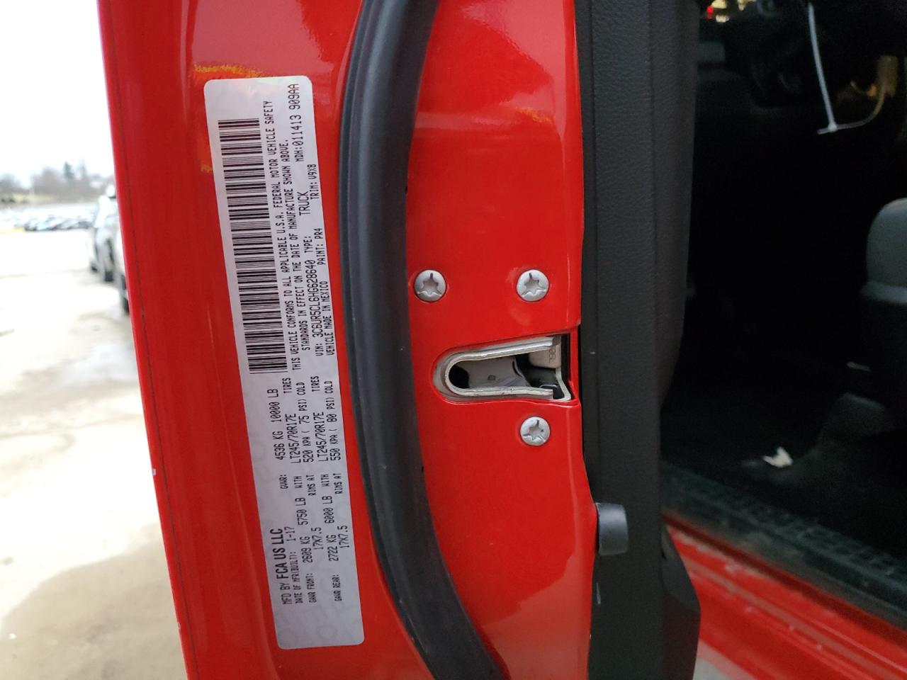 2017 RAM 2500 VIN 3C6UR5CL6HG628640 Copart auction photo, front end damage thumbnail 13