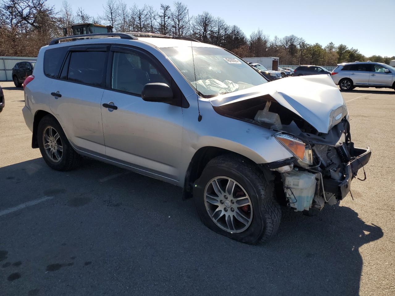 2007 Toyota RAV 4 VIN JTMBD33V575059581 Copart auction photo, front end / side damage thumbnail 4