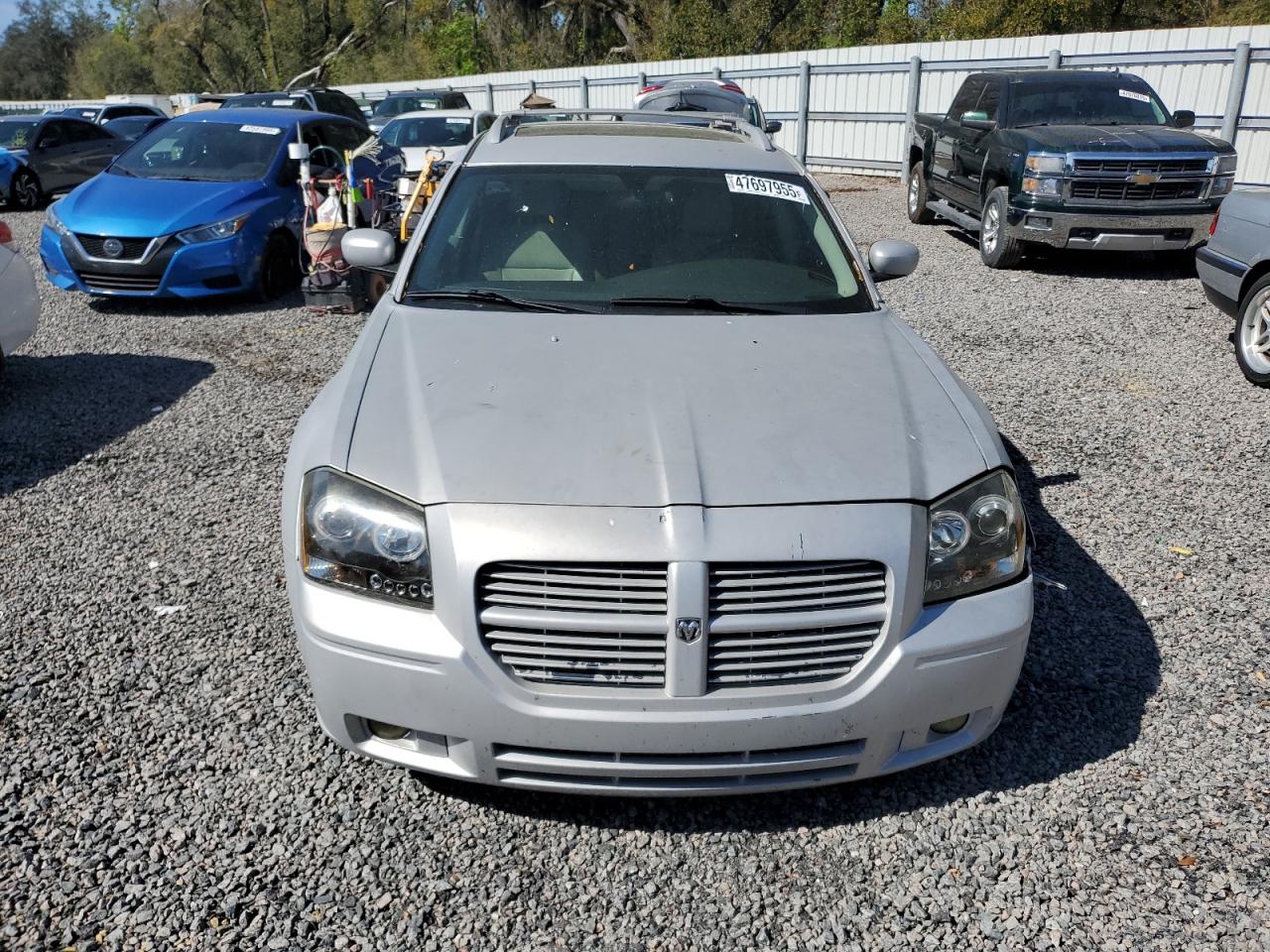 2005 Dodge Magnum VIN 2D8GV58285H636754 Copart auction photo, side damage thumbnail 5