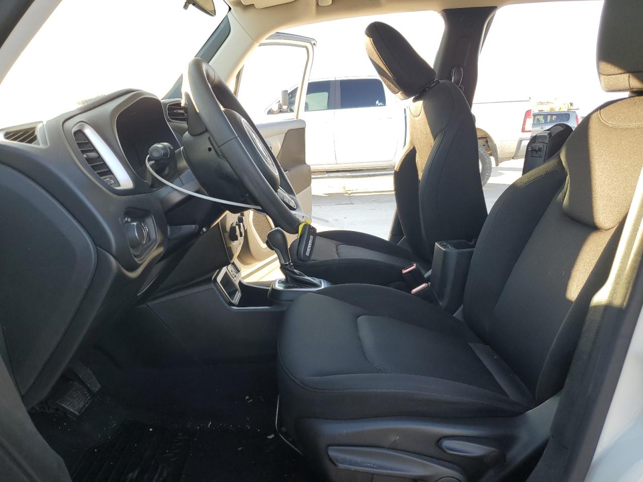 2020 Jeep Renegade VIN ZACNJAAB5LPK95410 Copart auction photo, frame damage / all over damage thumbnail 7