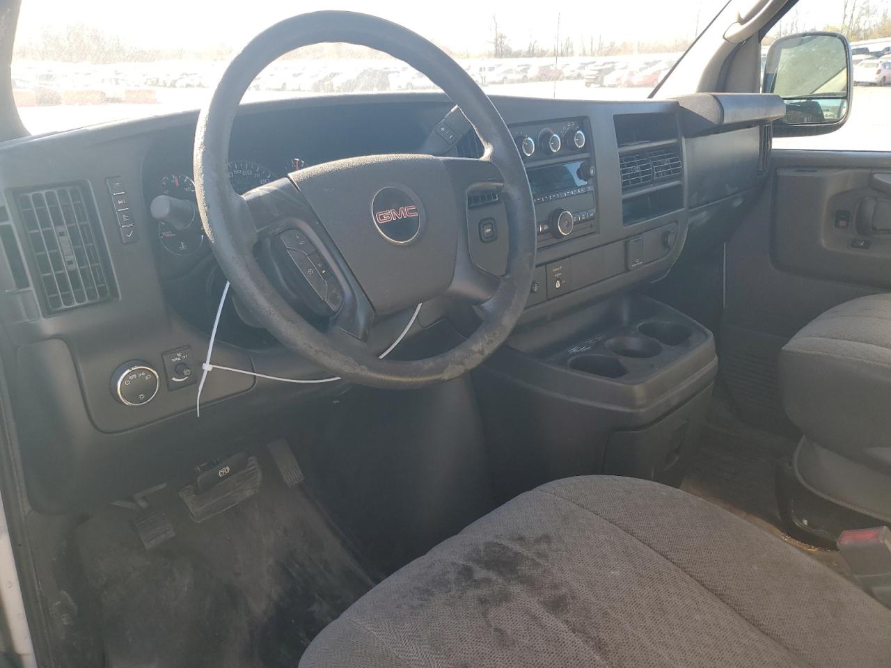 2015 GMC Savana VIN 1GTW7FCF9F1902335 Copart auction photo, front end damage thumbnail 8