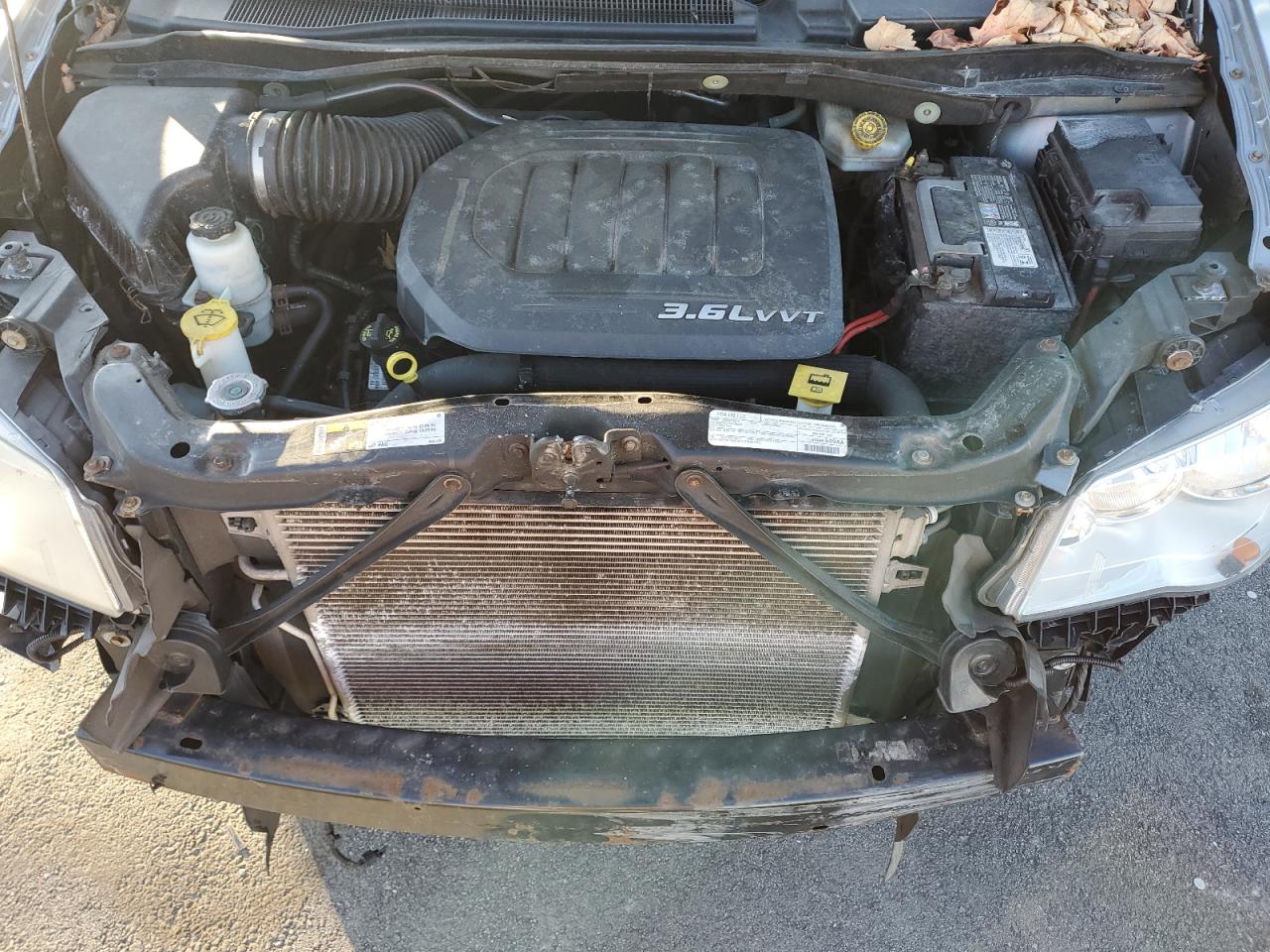 2016 Dodge Caravan VIN 2C4RDGBG4GR335471 Copart auction photo, front end / minor dent/scratches damage thumbnail 14