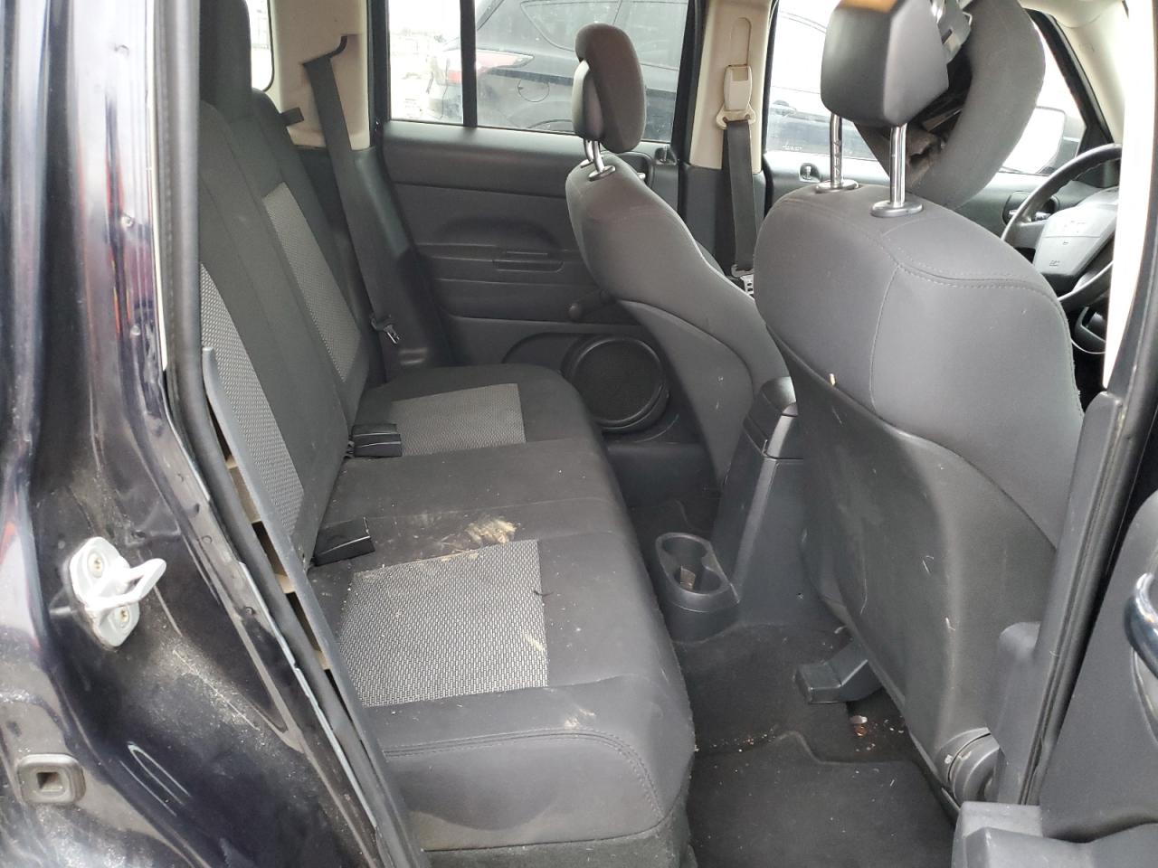 2010 Jeep Liberty (Patriot) VIN 1J4NF1GB8AD646652 Copart auction photo, front end / side damage thumbnail 11