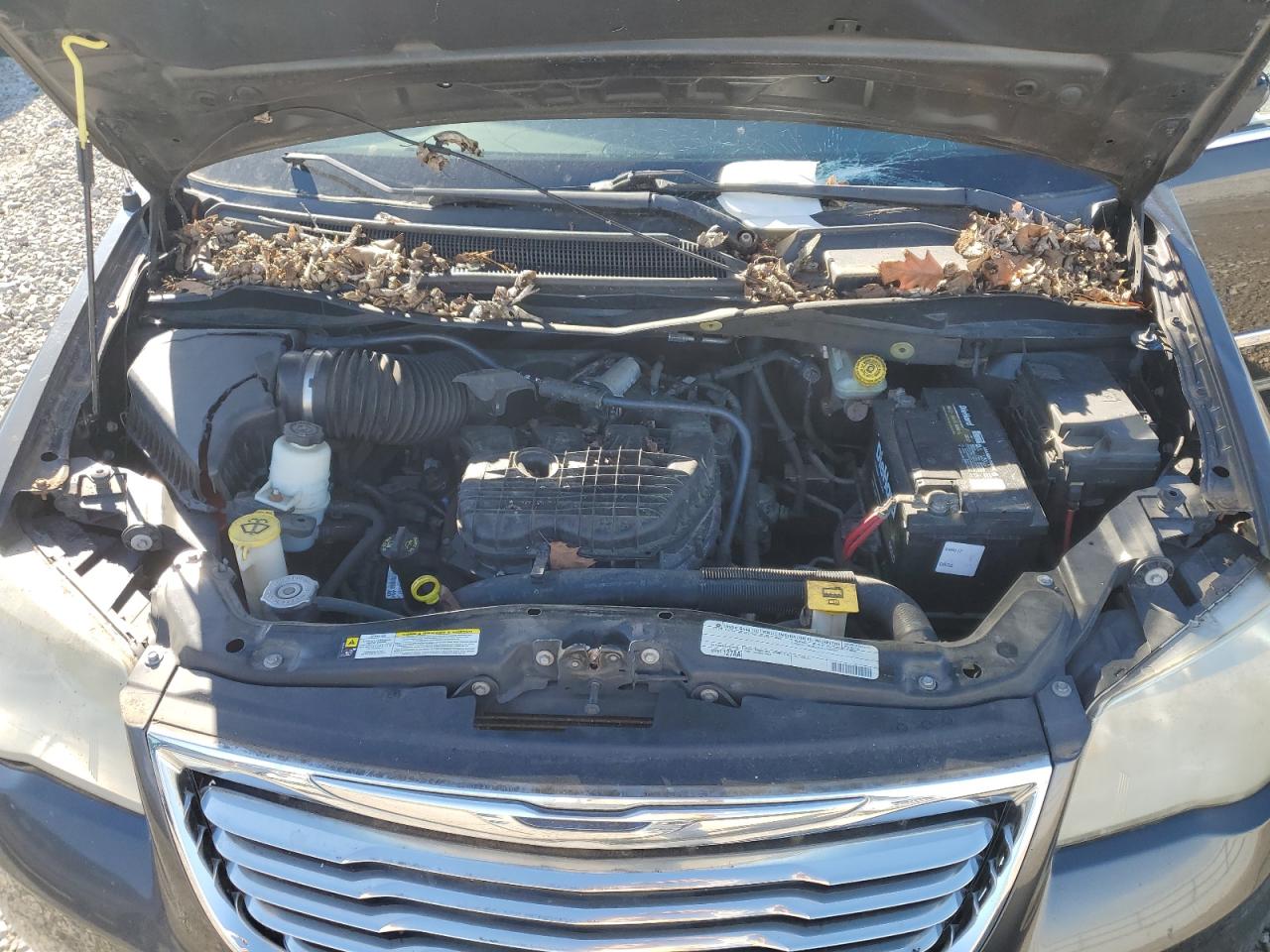 2011 Chrysler Town & Country VIN 2A4RR5DG0BR712741 Copart auction photo, front end / side damage thumbnail 13