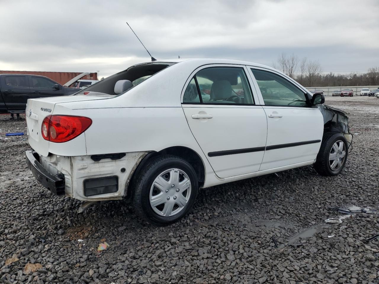 2007 Toyota Corolla VIN 2T1BR32E07C835976 Copart auction photo, front end / rear end damage thumbnail 3