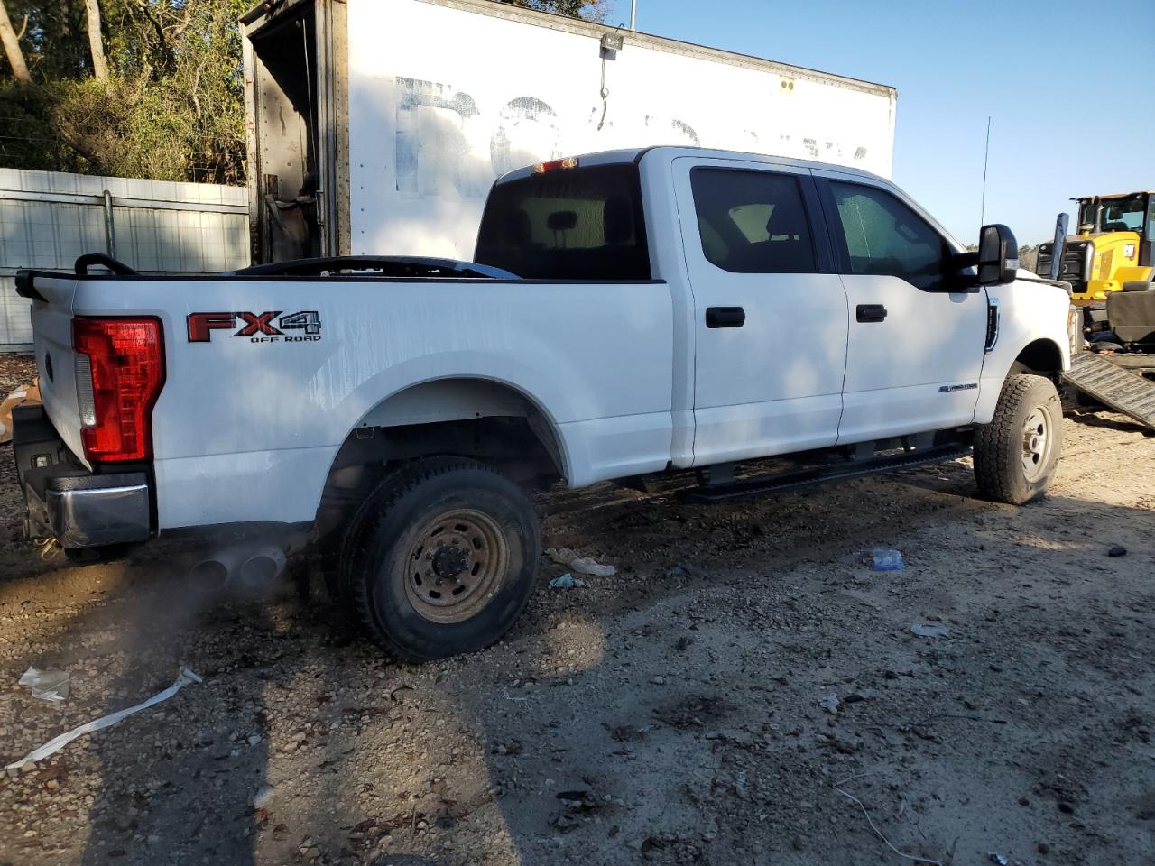 2019 Ford F250 VIN 1FT7W2BTXKEC73730 Copart auction photo, front end / side damage thumbnail 3