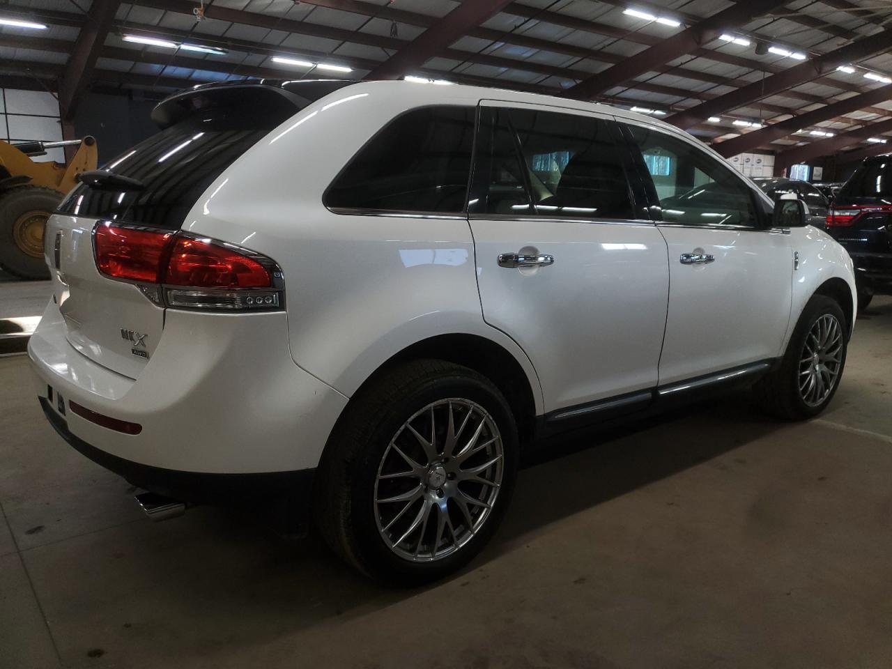 2014 Lincoln MKX VIN 2LMDJ8JK1EBL03596 Copart auction photo, minor dent/scratches damage thumbnail 3