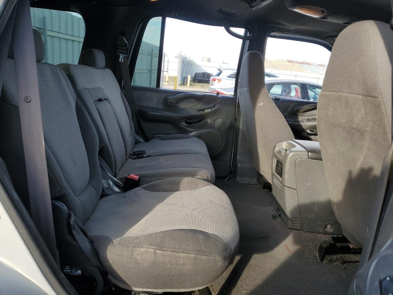 2001 Ford Expedition VIN 1FMPU16L71LA84761 Copart auction photo, rollover damage thumbnail 11