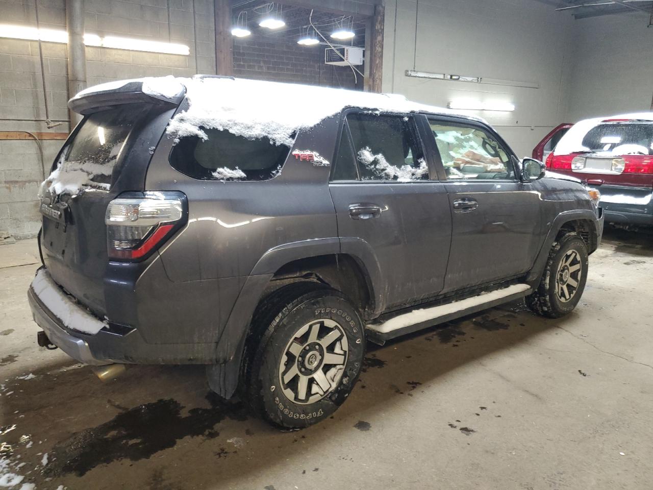 2018 Toyota 4Runner VIN JTEBU5JR1J5609038 Copart auction photo, biohazard/chemical / front end damage thumbnail 3