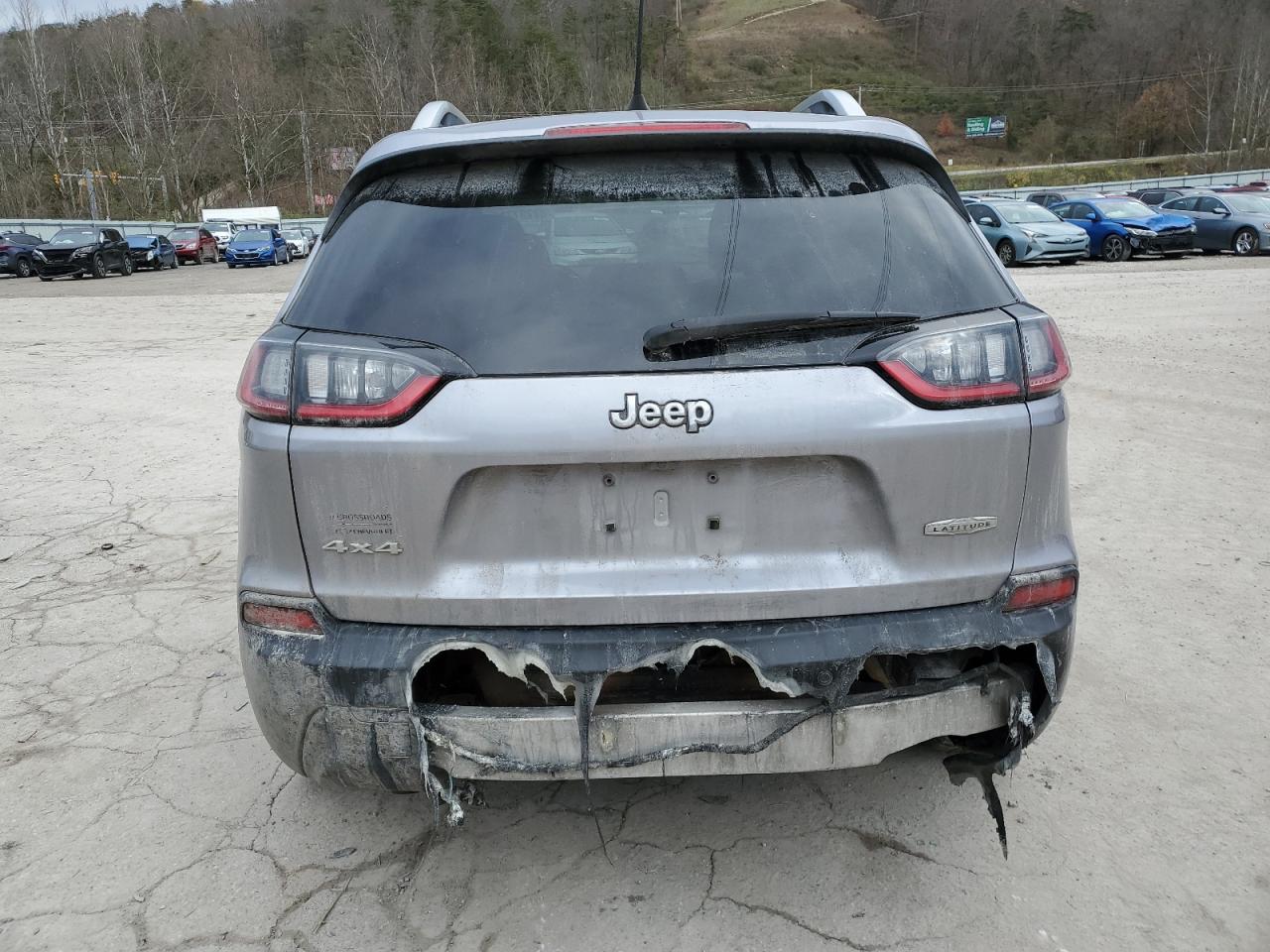 2019 Jeep Grand Cherokee VIN 1C4PJMCB4KD377779 Copart auction photo, burn - interior / rear end damage thumbnail 6