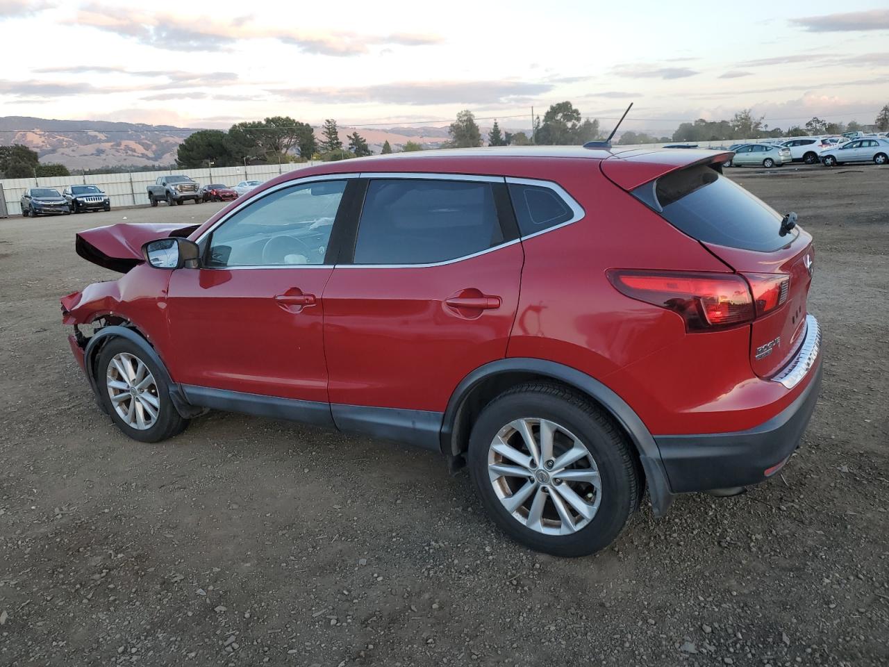 2018 Nissan Rogue VIN JN1BJ1CP8JW105438 Copart auction photo, front end damage thumbnail 2