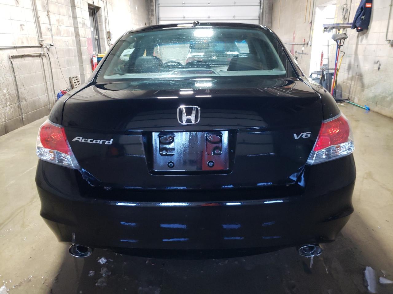 2009 Honda Accord VIN 1HGCP36869A011973 Copart auction photo, rear end / minor dent/scratches damage thumbnail 6