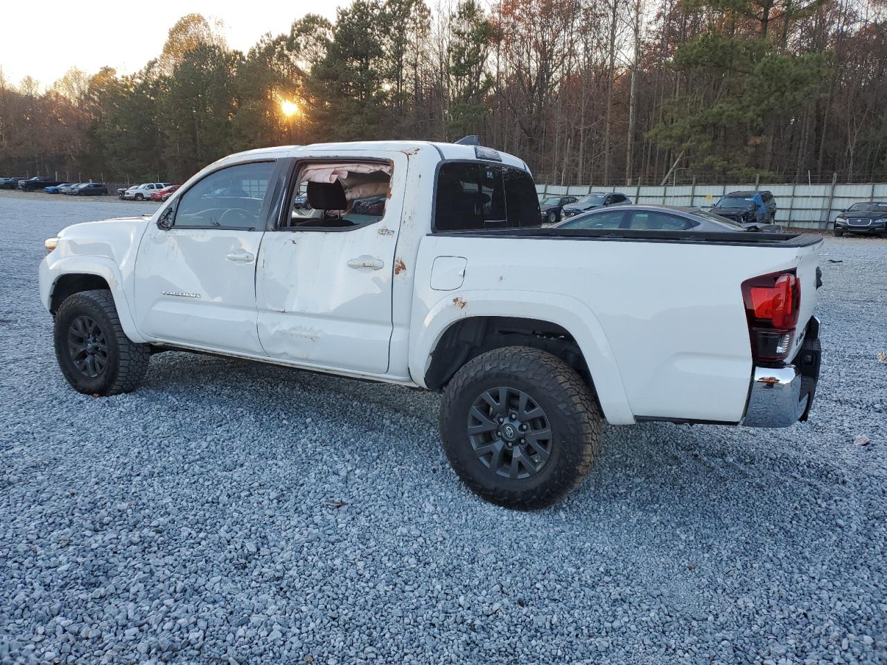 2019 Toyota Tacoma VIN 3TMAZ5CN4KM108359 Copart auction photo, rollover / mechanical damage thumbnail 2