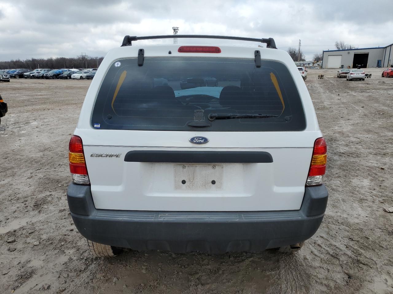 2004 Ford Escape VIN 1FMYU02144DA18217 Copart auction photo, front end / side damage thumbnail 6