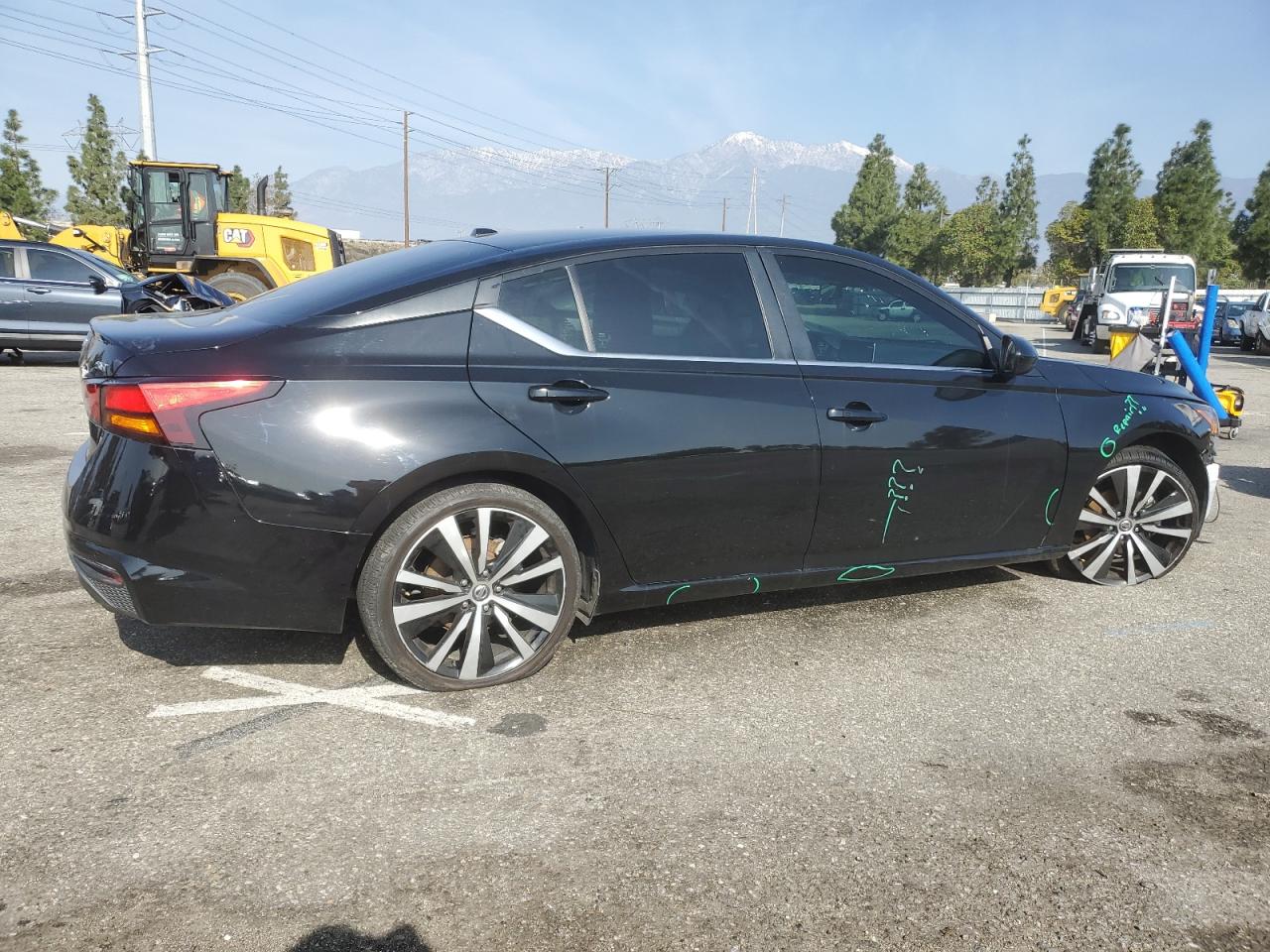 2021 Nissan Altima VIN 1N4BL4CV0MN361256 Copart auction photo, front end / side damage thumbnail 3