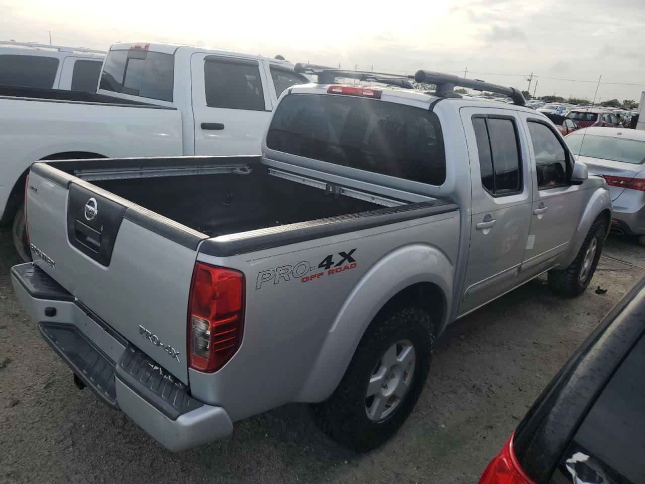 2012 Nissan Navara (Frontier) VIN 1N6AD0EV0CC419544 Copart auction photo, water/flood damage thumbnail 3