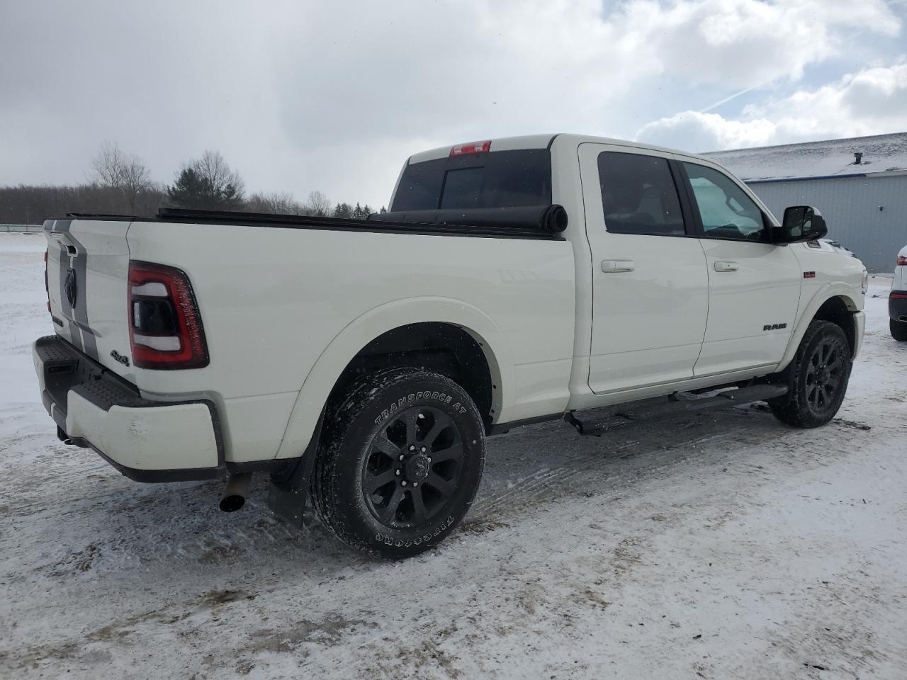2022 RAM 2500 VIN 3C6UR5FJ7NG394644 Copart auction photo, vandalism damage thumbnail 3