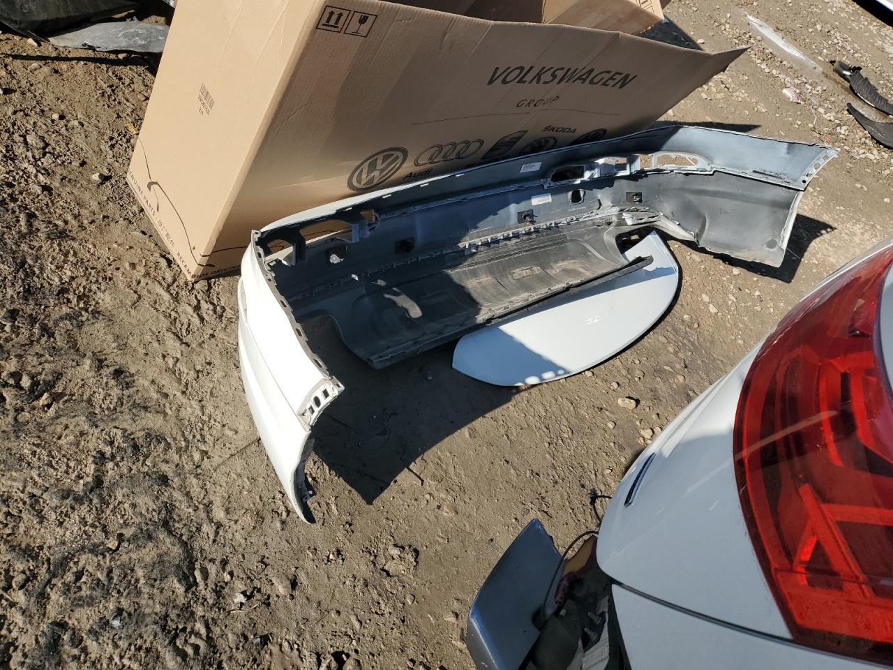 2019 Audi Q7 VIN WA1LHAF75KD046011 Copart auction photo, rear end damage thumbnail 13