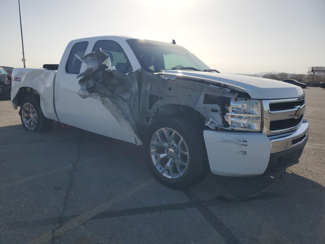 2010 Chevrolet Silverado VIN 1GCSCSE01AZ161703 Copart auction photo, all over damage thumbnail 4
