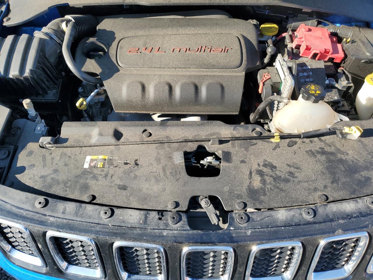 2019 Jeep Compass VIN 3C4NJCAB1KT793805 Copart auction photo, front end damage thumbnail 11