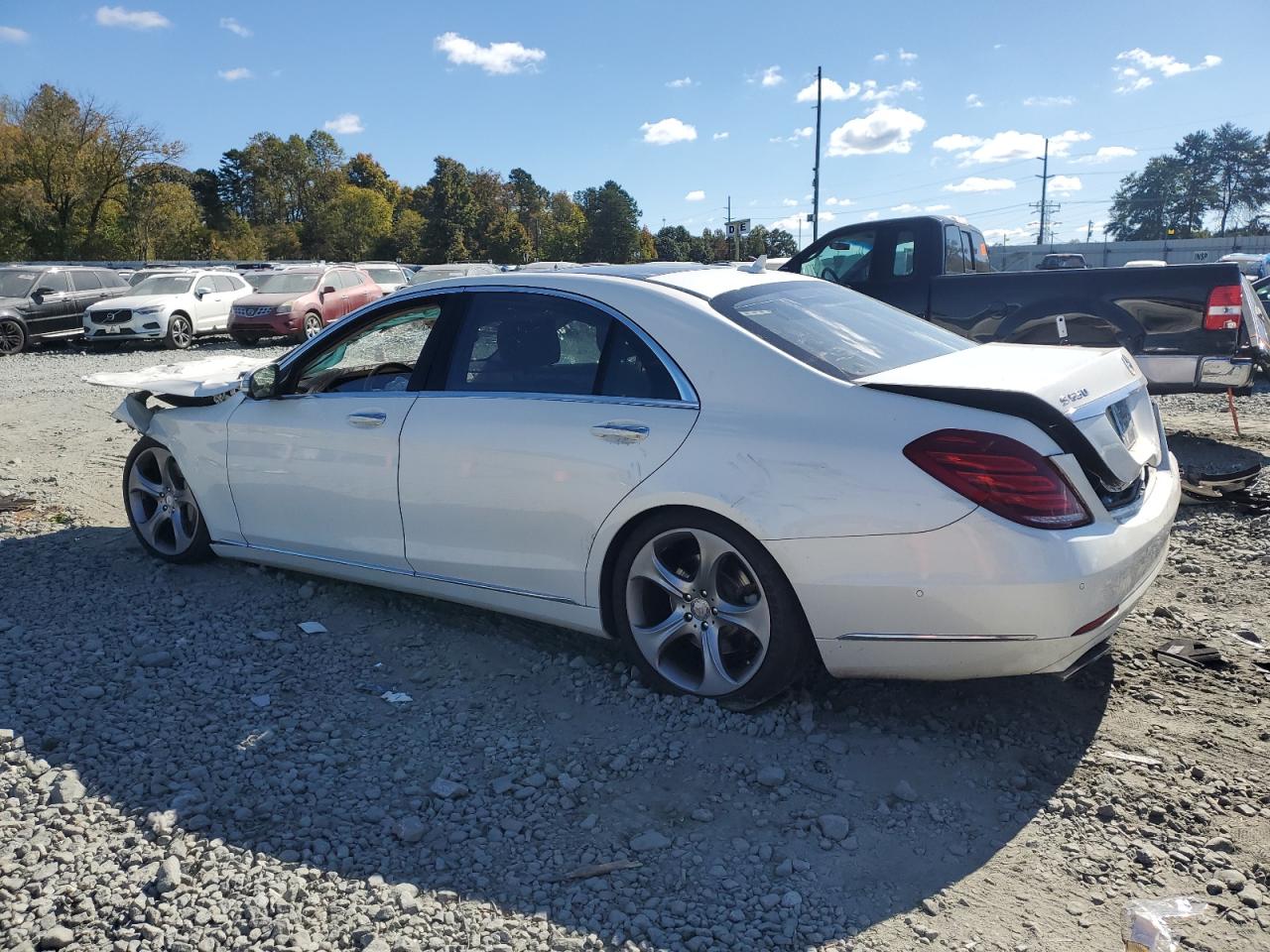 2015 Mercedes-Benz S-klasse VIN WDDUG8CB9FA135513 Copart auction photo, front end damage thumbnail 2