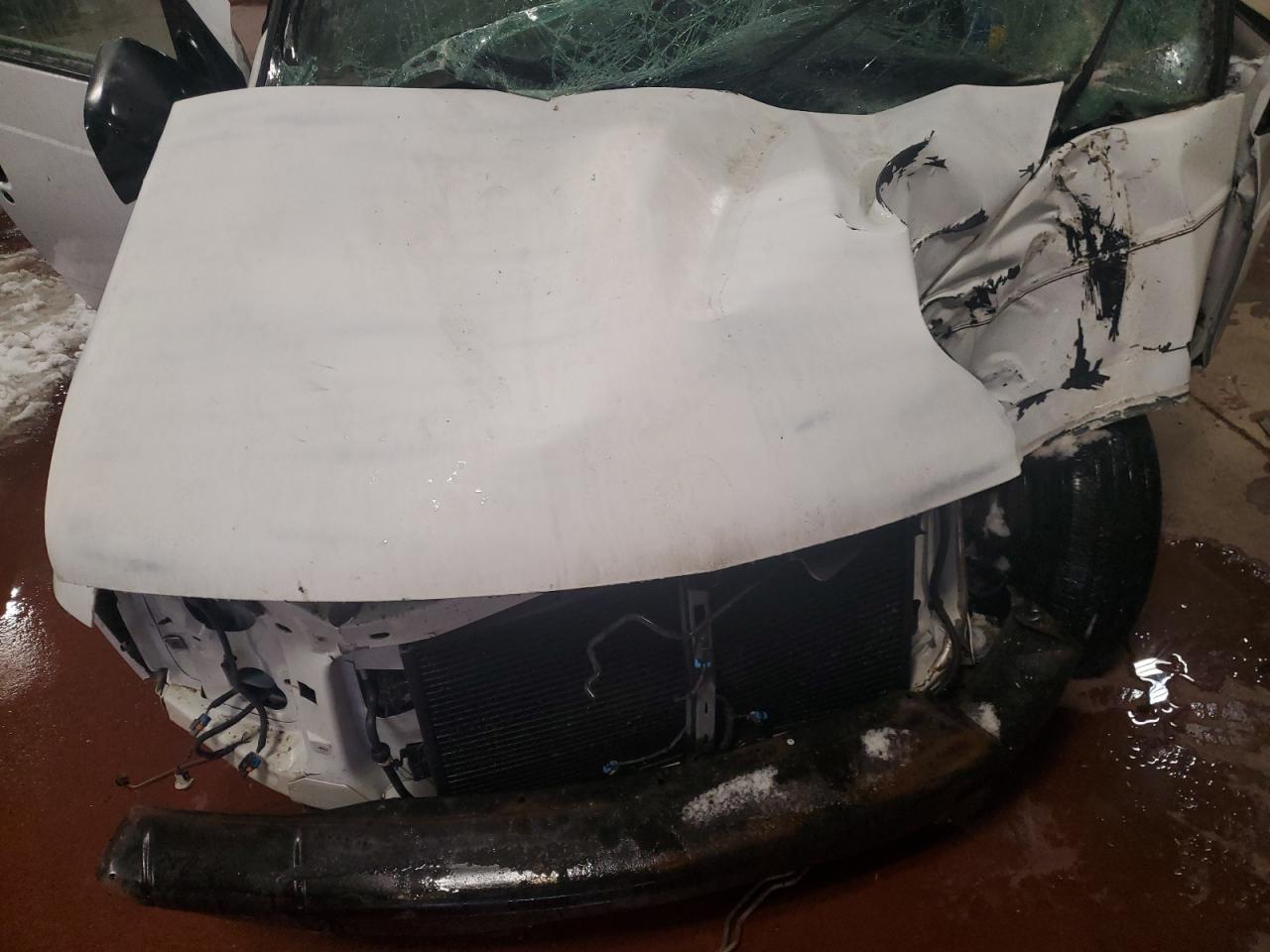 2002 Chevrolet Astro VIN 1GNEL19X92B142946 Copart auction photo, rollover damage thumbnail 14
