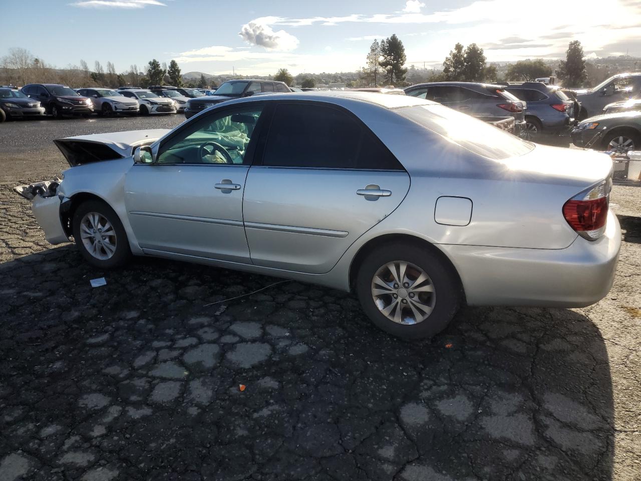 2006 Toyota Camry VIN 4T1BF30K16U634327 Copart auction photo, frame damage / front end damage thumbnail 2