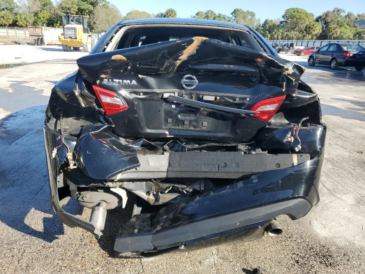 2016 Nissan Altima VIN 1N4AL3AP3GN322451 Copart auction photo, rear end / minor dent/scratches damage thumbnail 6