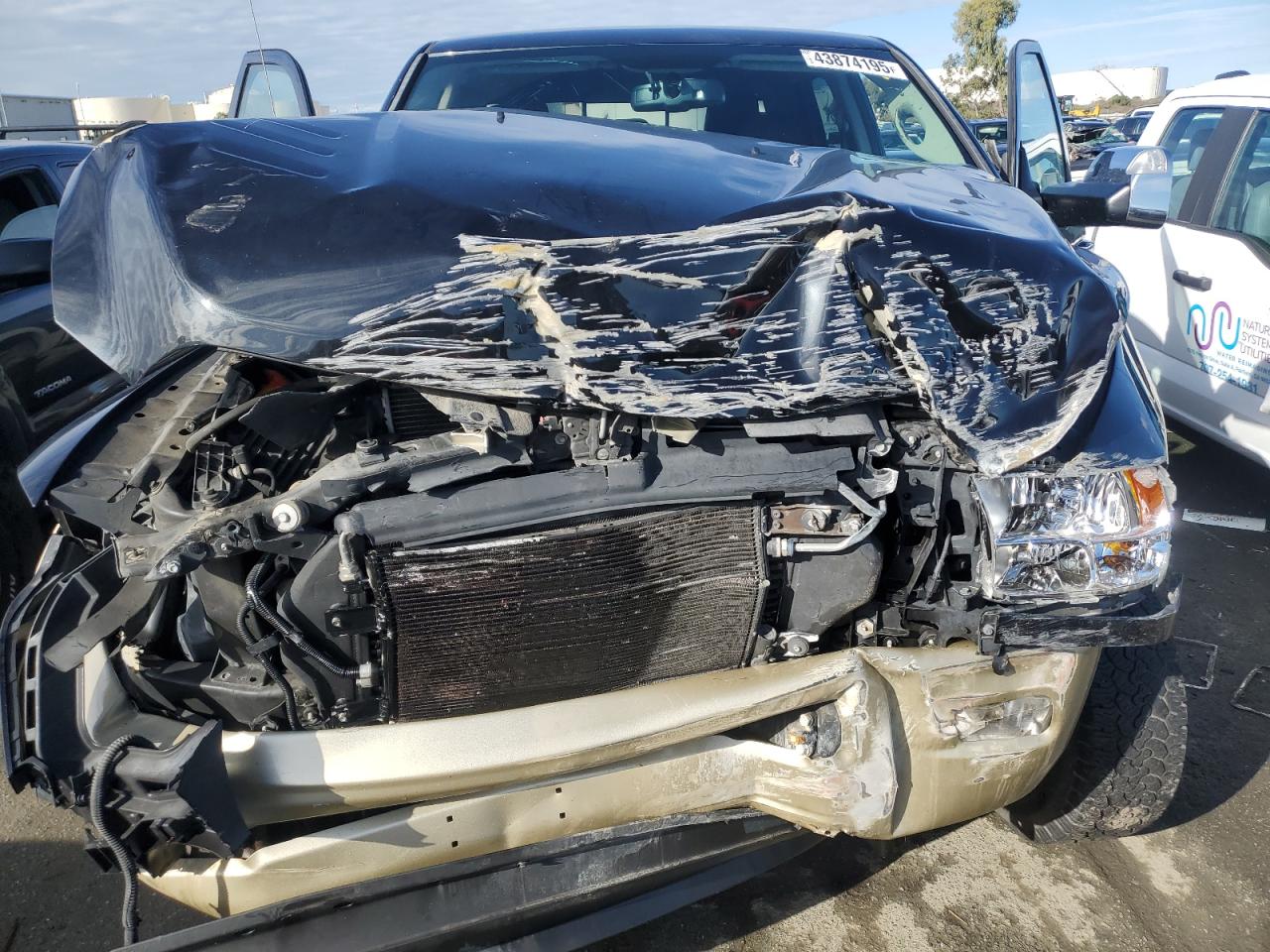 2011 Dodge RAM VIN 3D7UT2HL6BG587358 Copart auction photo, front end damage thumbnail 11
