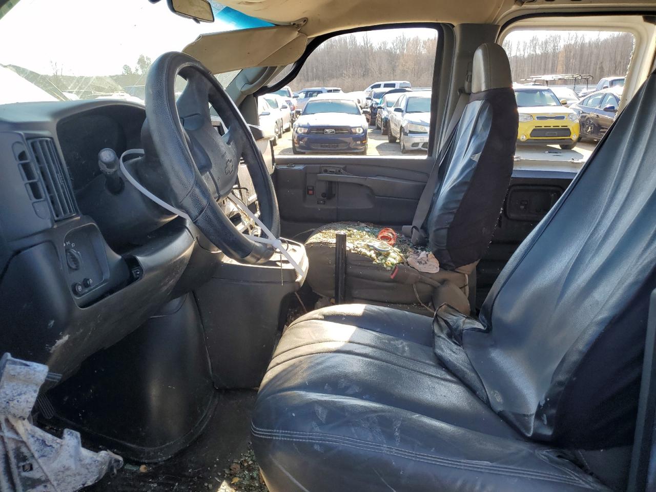 2006 Chevrolet Express VIN 1GCFG15X961267013 Copart auction photo, rollover / front end damage thumbnail 7