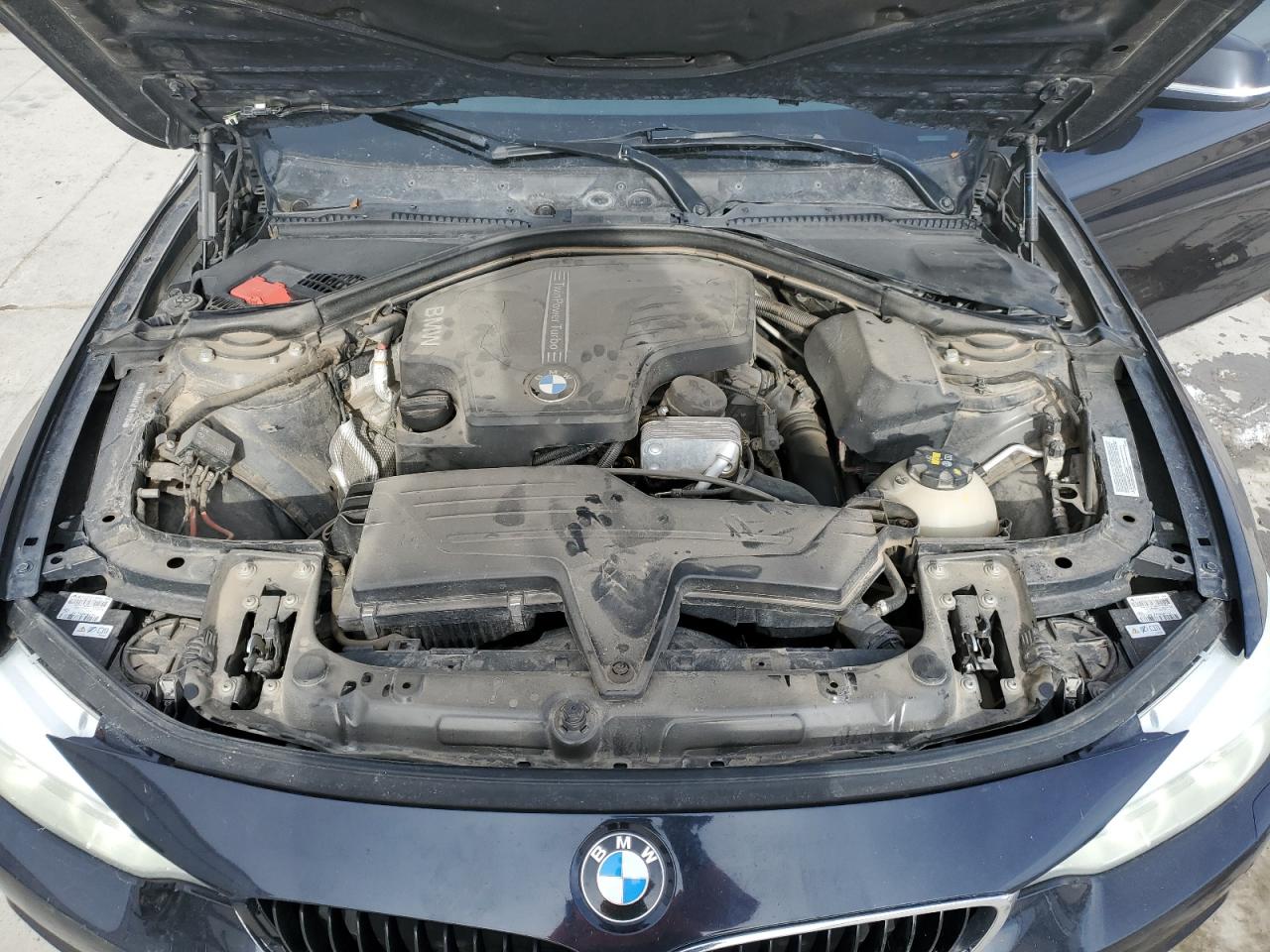 2015 BMW 4er VIN WBA4A7C57FD413174 Copart auction photo, minor dent/scratches damage thumbnail 11
