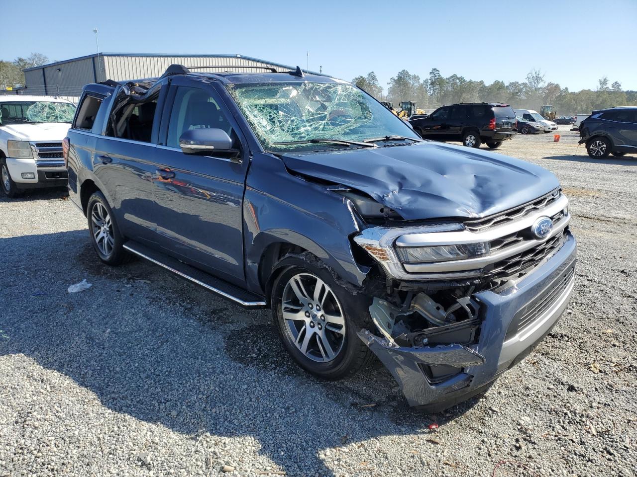 2023 Ford Expedition VIN 1FMJU1H89PEA12987 Copart auction photo, top/roof damage thumbnail 4